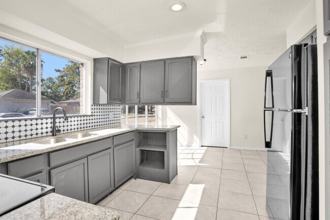 Building Photo - 2126 Millhouse Rd