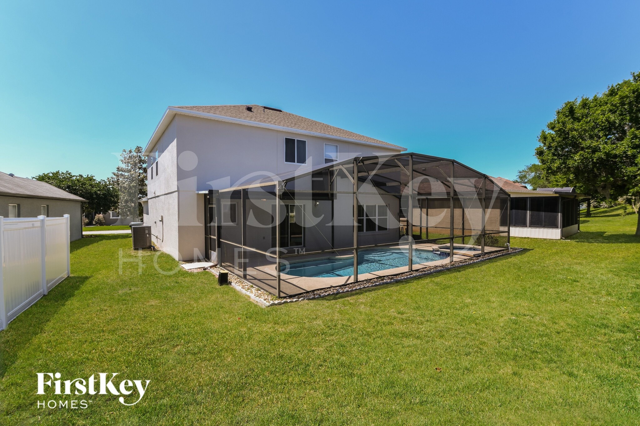 Building Photo - 300 Aster Dr