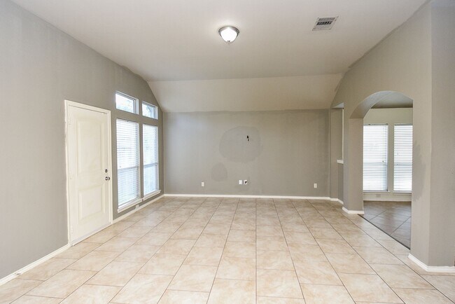 Building Photo - 9235 Black Tooth Way
