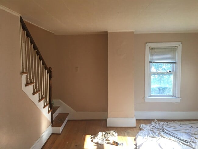 Building Photo - 522 N High St