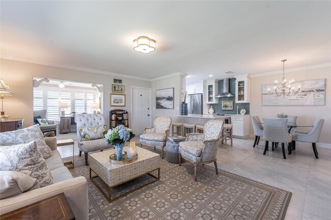 Building Photo - 1130 Cir Terrace W