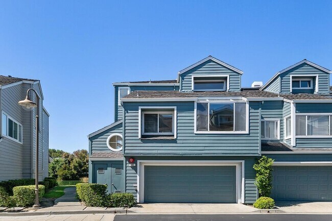 Building Photo - 845 Columbia Cir
