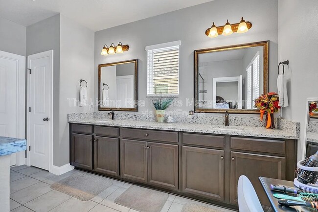 Building Photo - 2808 Gipper Cir