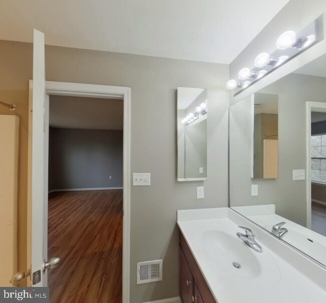 Building Photo - 136 Checko Court