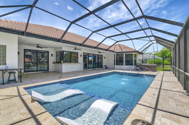 Building Photo - 10099 Canoe Brook Cir