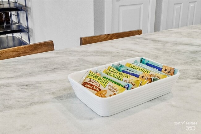 Building Photo - 1305 SE Benton St