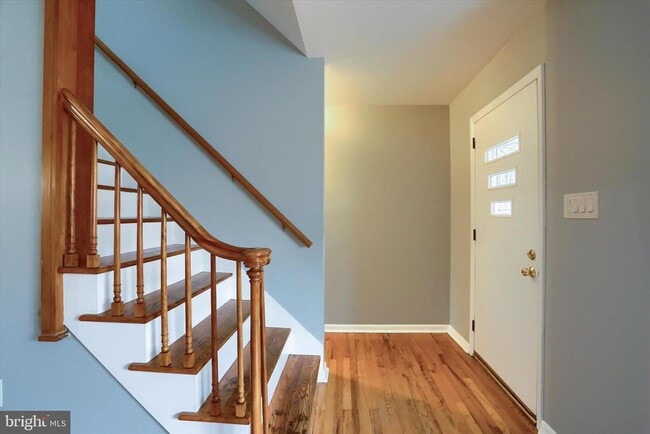 Building Photo - 685 Knight Rd