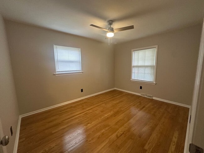 Building Photo - Vinton/Roanoke County 4 BR!