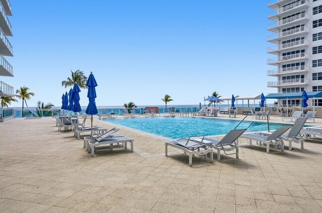 Building Photo - 3900 Galt Ocean Dr
