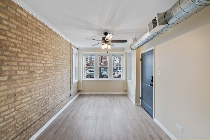 Building Photo - 2645 N Ridgeway Ave