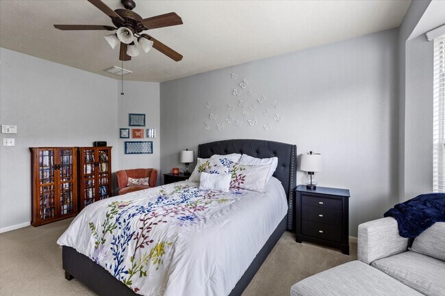 Building Photo - 4472 Gerona St