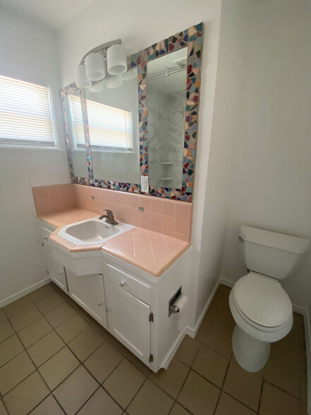 Bathroom - 8920 Darby Ave