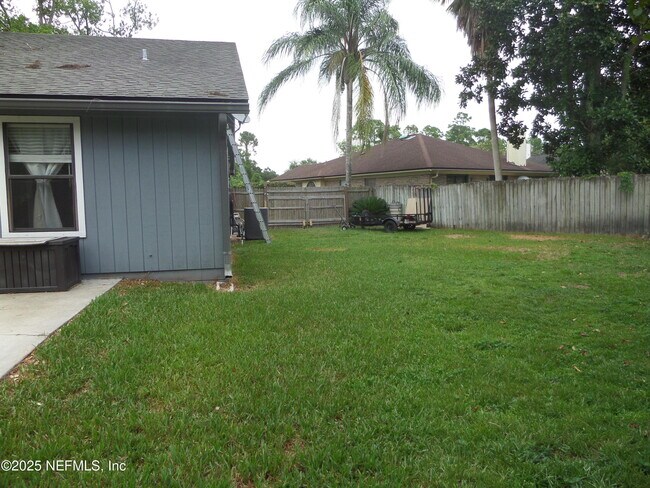 Building Photo - 386 Hickory Hollow Dr