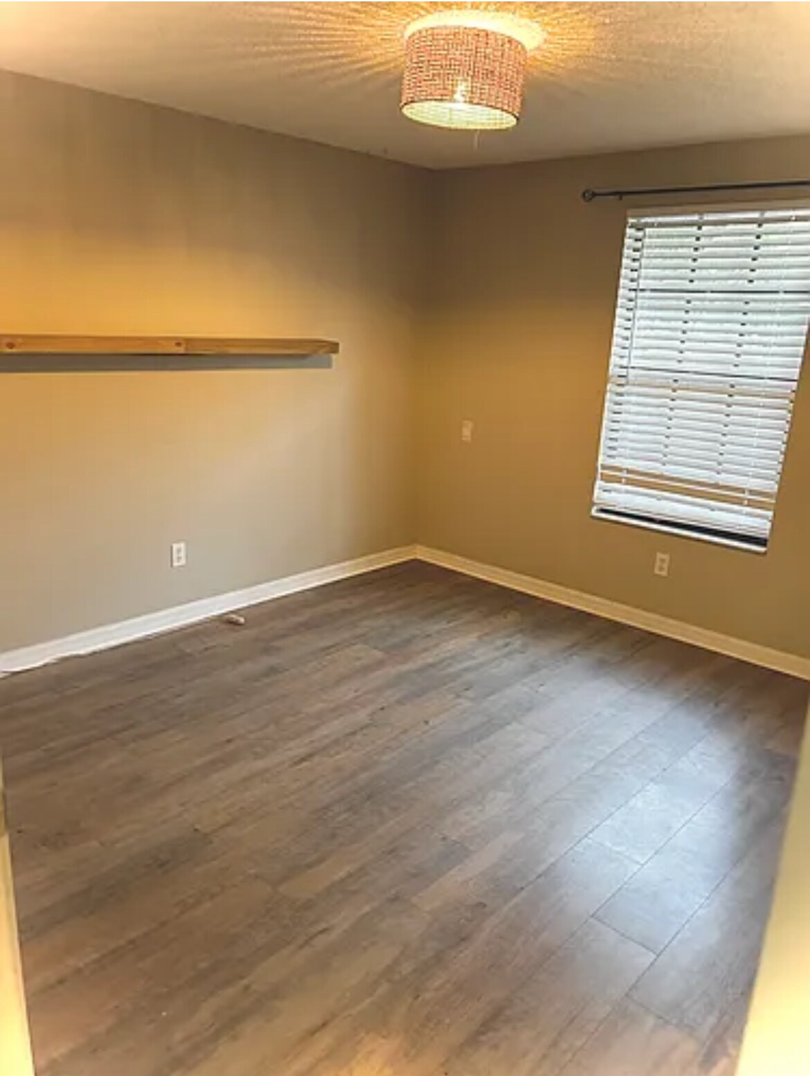 Building Photo - 3006 Cinnamon Blvd