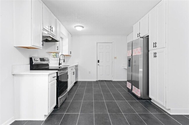 Building Photo - 5726 Southwick Ct SW