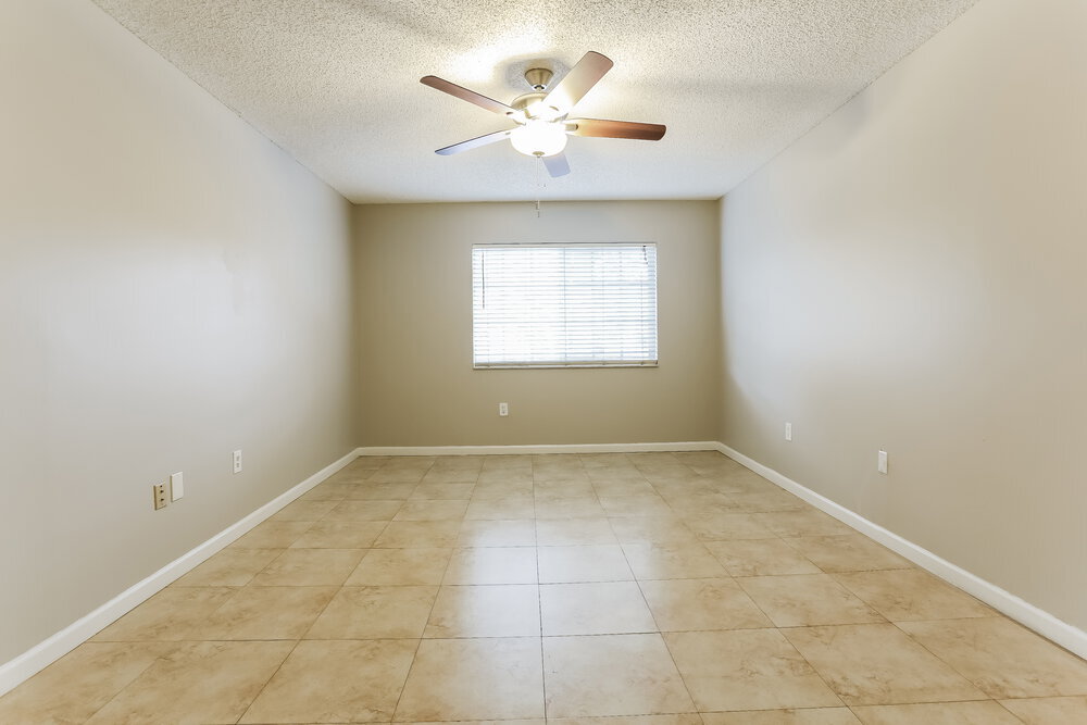 Building Photo - 40 NW 110th Ave