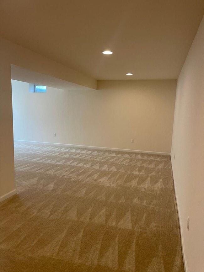 Building Photo - COMING SOON - HYETTS CROSSING
