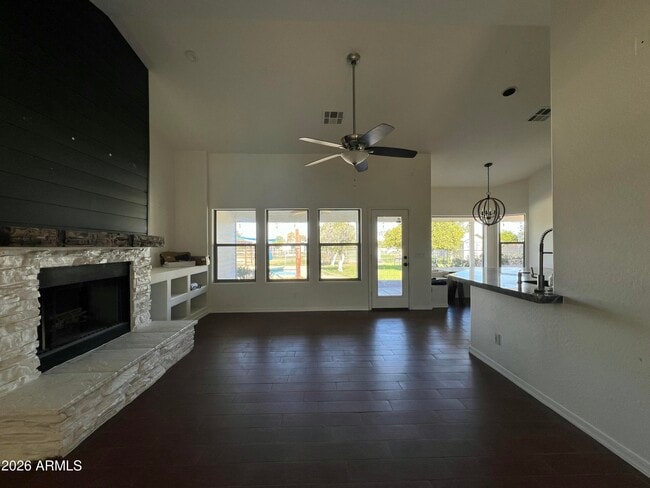 Building Photo - 17218 E Starflower Ct