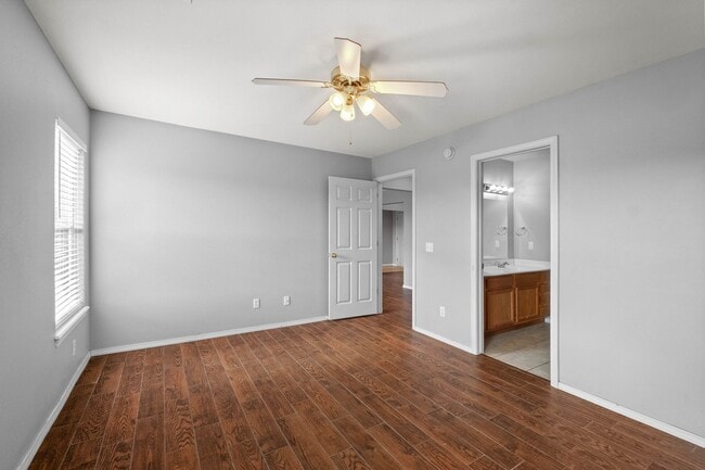 Building Photo - Charming 3-Bedroom Home in Prime Bentonville Location!