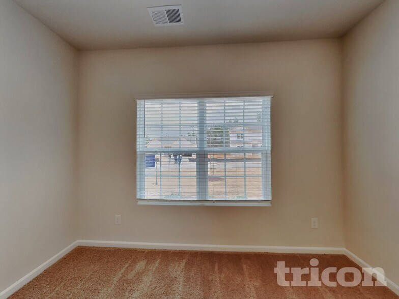 Building Photo - 89 Neuse Holw Ct