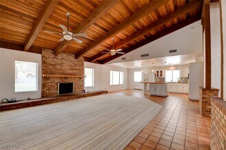 Building Photo - 7040 Bailey Cir