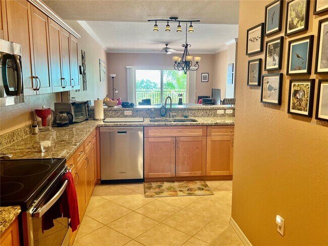 Building Photo - 1188 N Tamiami Trl