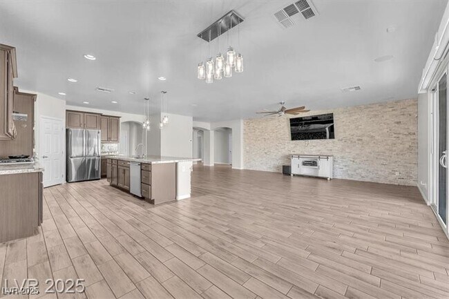 Building Photo - 232 Star Ruby Ct