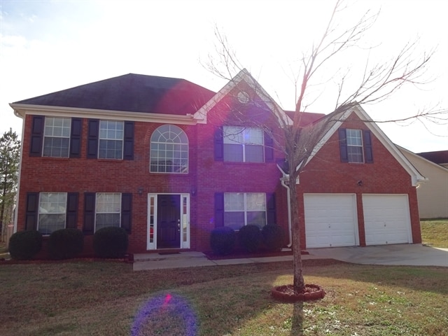 Building Photo - 3738 Renfroe Ave