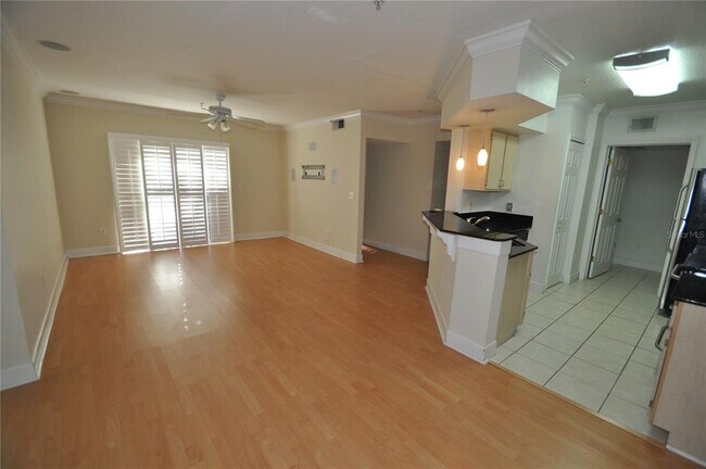 Building Photo - 724 Crest Pines Dr