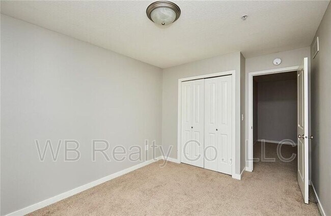 Building Photo - 180 80th St