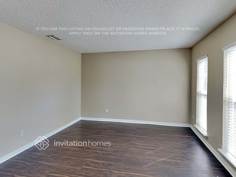 Building Photo - 327 John's Creek Pkwy