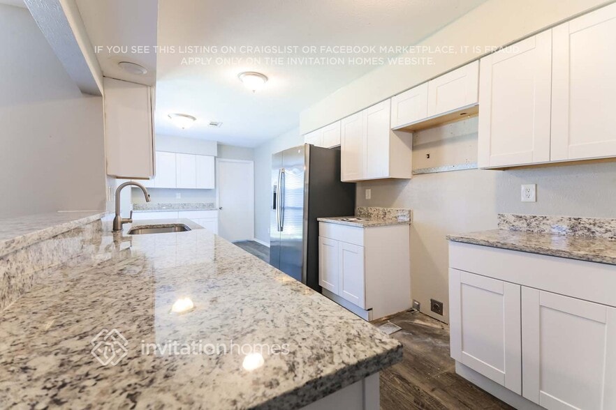 Building Photo - 421 Kingsbridge Dr