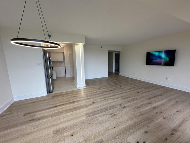 Building Photo - 1808 Old Meadow Rd