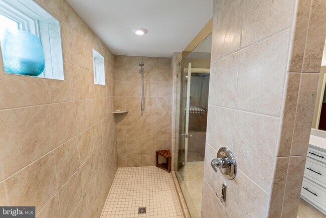 Building Photo - 7810 Bexley Ln