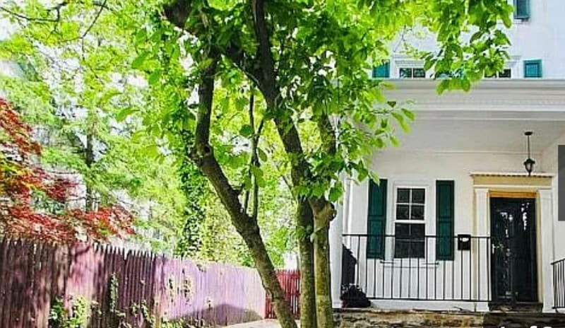 Primary Photo - 38 Harvey St