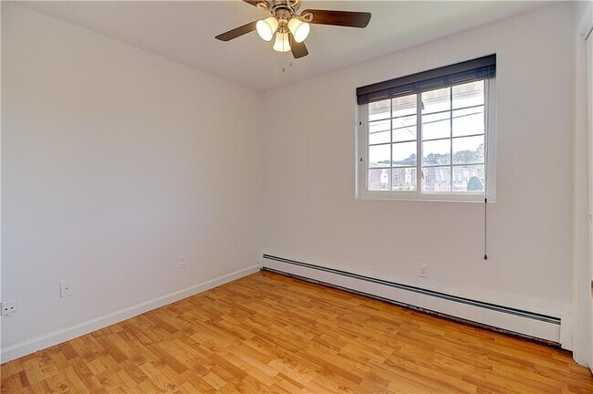 Building Photo - 20 Zambarano Ave
