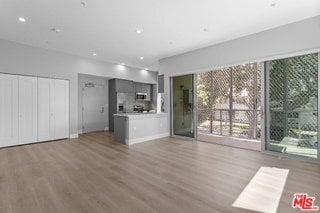 Building Photo - 1223 Hayworth Ave