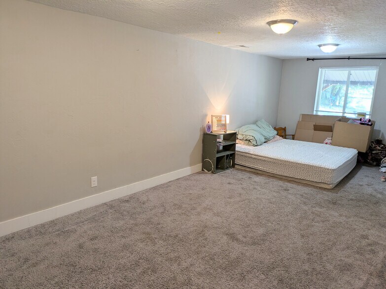 Building Photo - 3771 Orchard Ave
