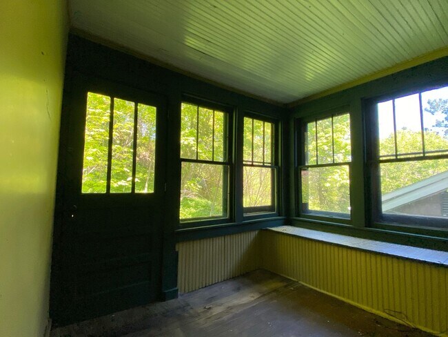 Building Photo - 204 Prospect St