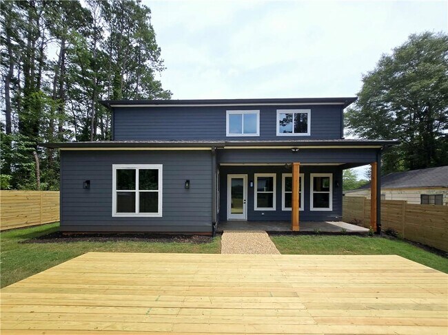 Building Photo - 1197 Avondale Ave SE