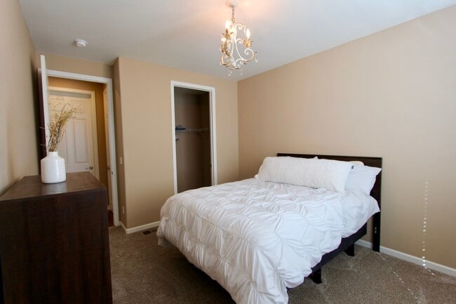 guest bedroom 1 - 3607 S Xenia St
