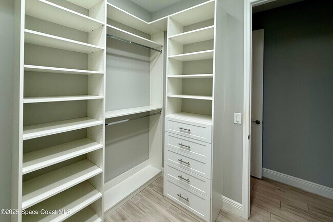 Building Photo - 3283 Casare Dr