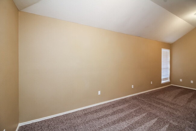 Building Photo - 4713 Baton Rouge Blvd