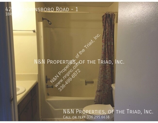 Building Photo - 4221 Brownsboro Rd