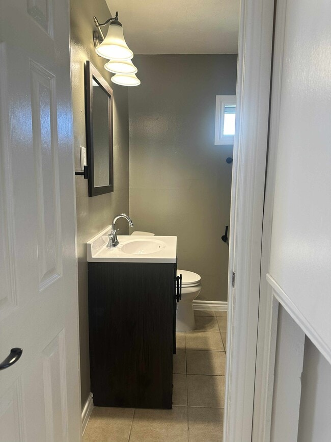 Building Photo - 6 Pine Creek Cir