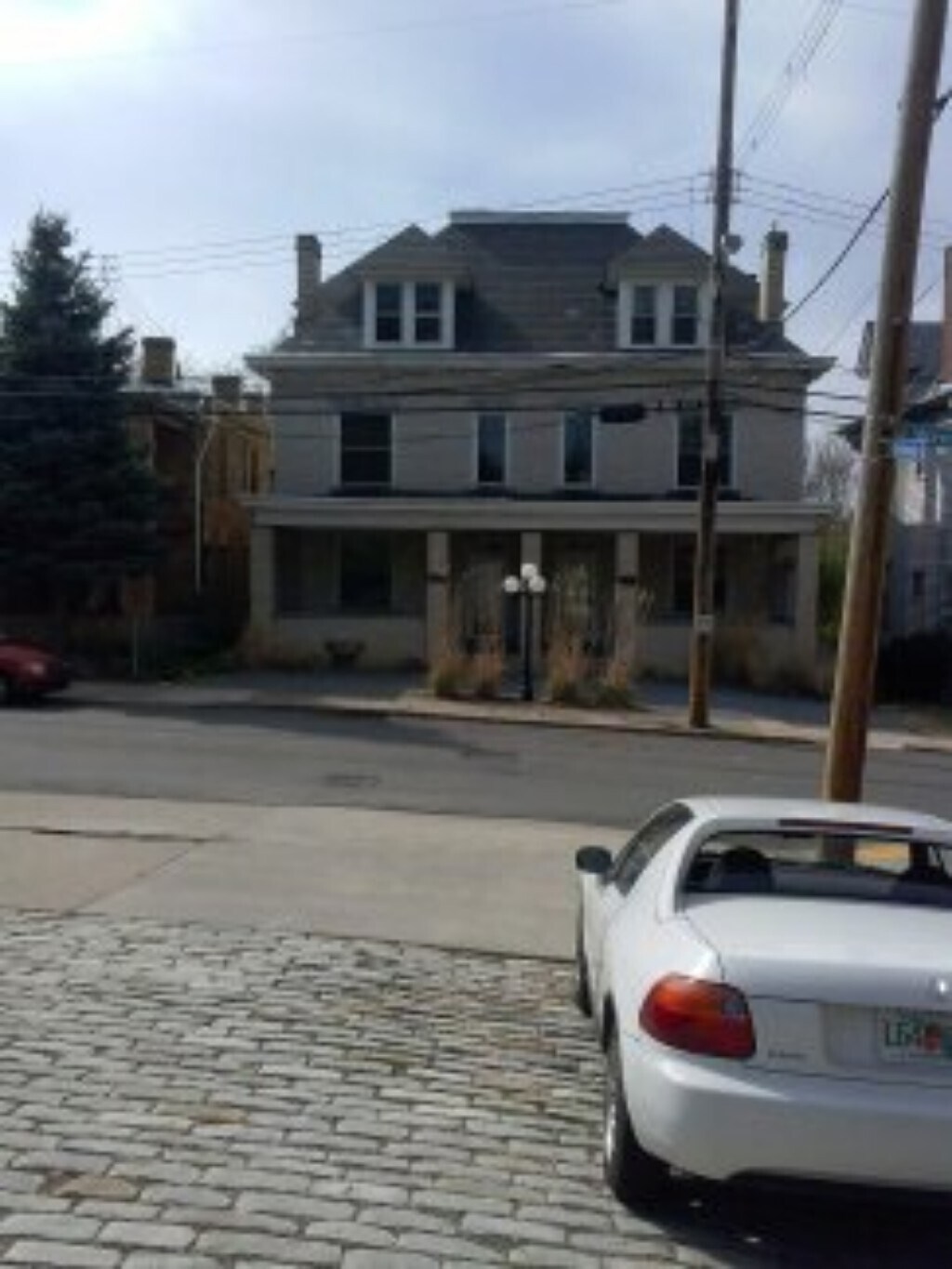 Building Photo - 1820 Winhurst St