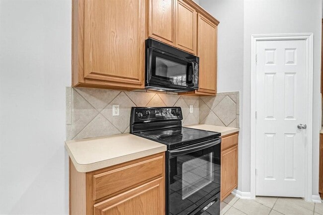 Building Photo - 17827 S White Tail Ct
