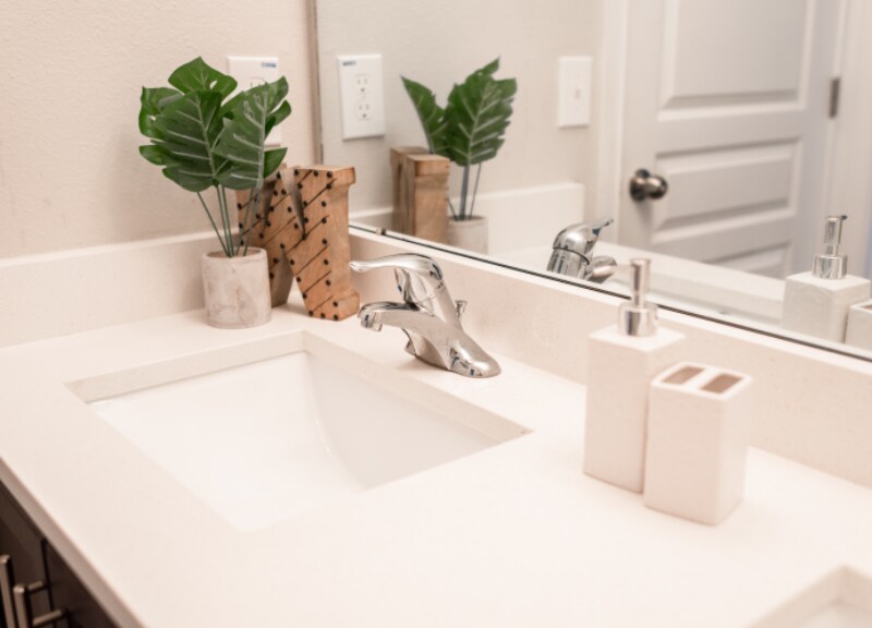 Building Photo - 2126 W Spruce St