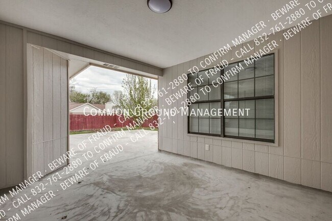 Building Photo - 2729 Dukeswood Dr