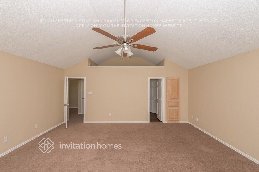 Building Photo - 5010 Ridgefield Ct